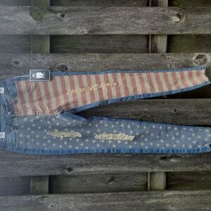 VIP Women's Skinny Jeans Distressed Ripped Stars And  Stripes Sz 5/6